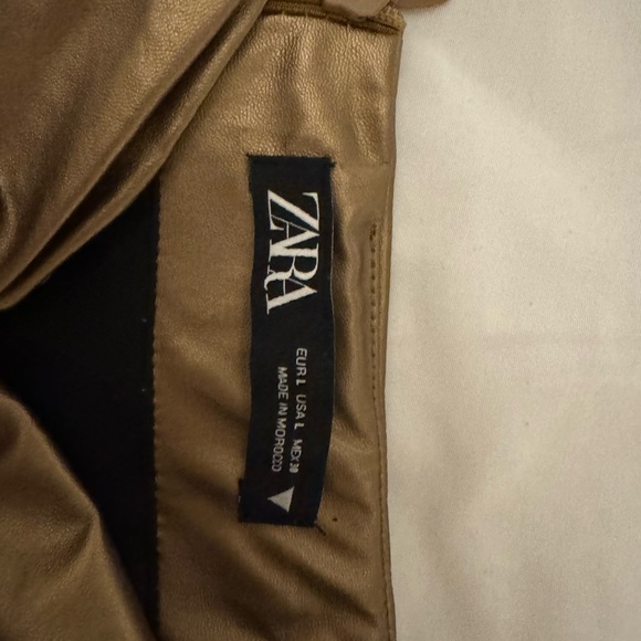 Zara - Picture 2 of 2